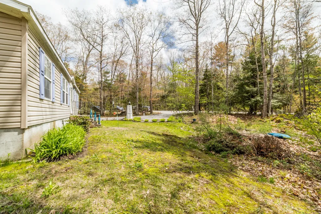 662 Greenwood Avenue Warren ME 04864