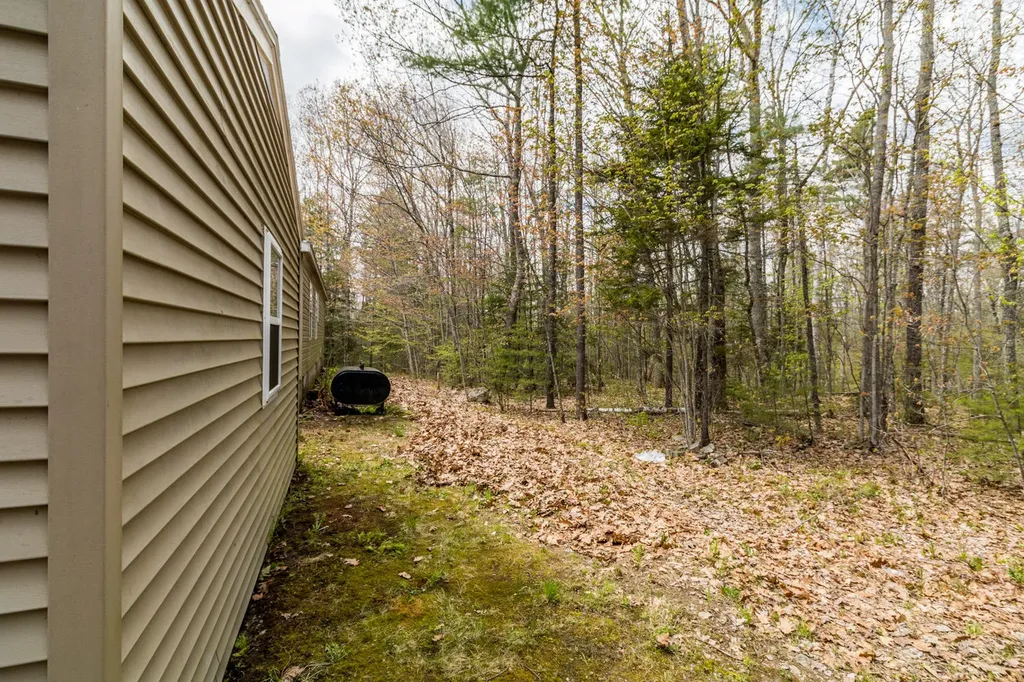 662 Greenwood Avenue Warren ME 04864