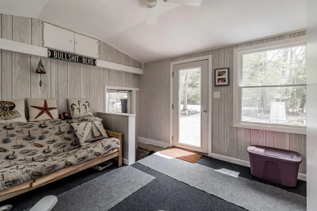 662 Greenwood Avenue Warren ME 04864