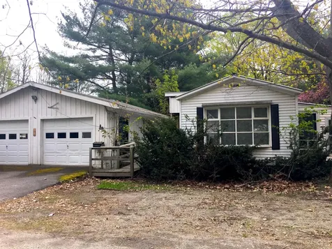 107 Franklin Avenue Farmington ME 04938