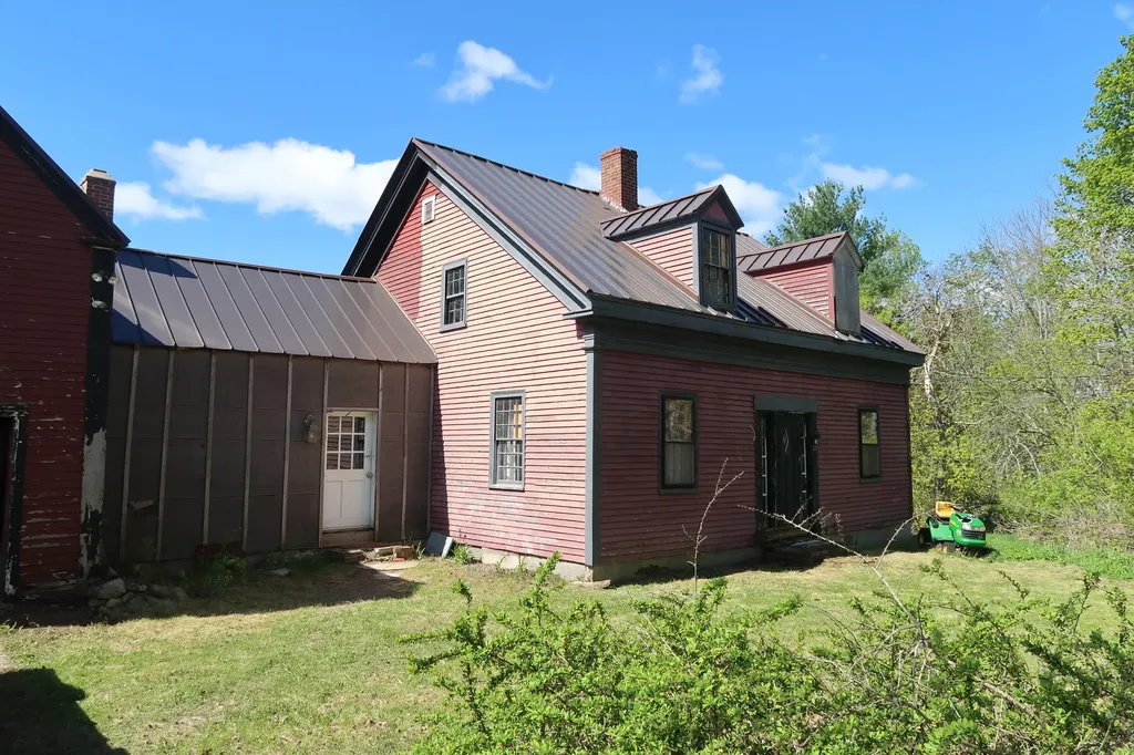 59 Troop Road Pittston ME 04345
