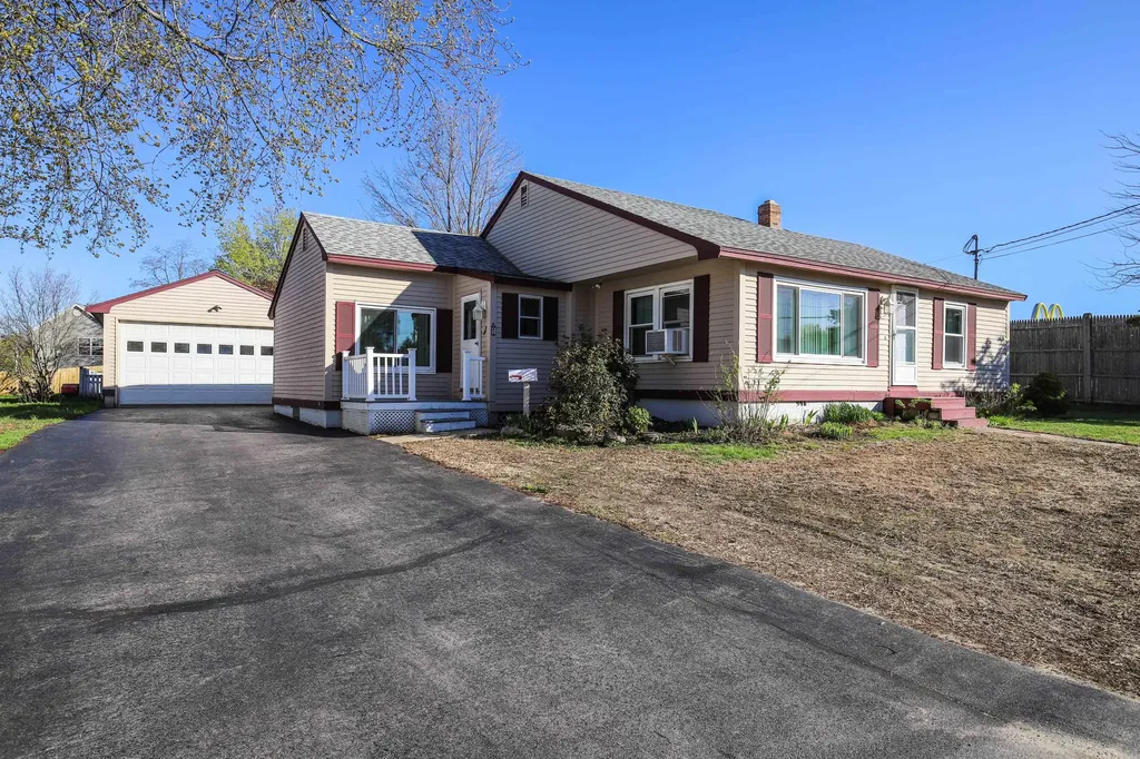 5 Tebbetts Avenue Sanford ME 04073