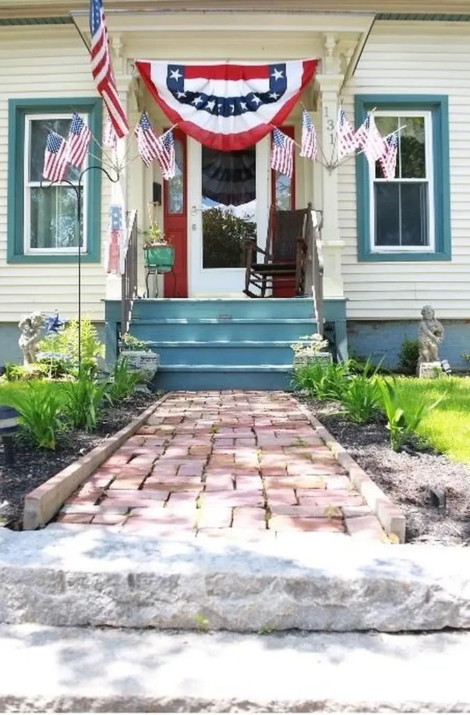 131 Brunswick Avenue Gardiner ME 04345