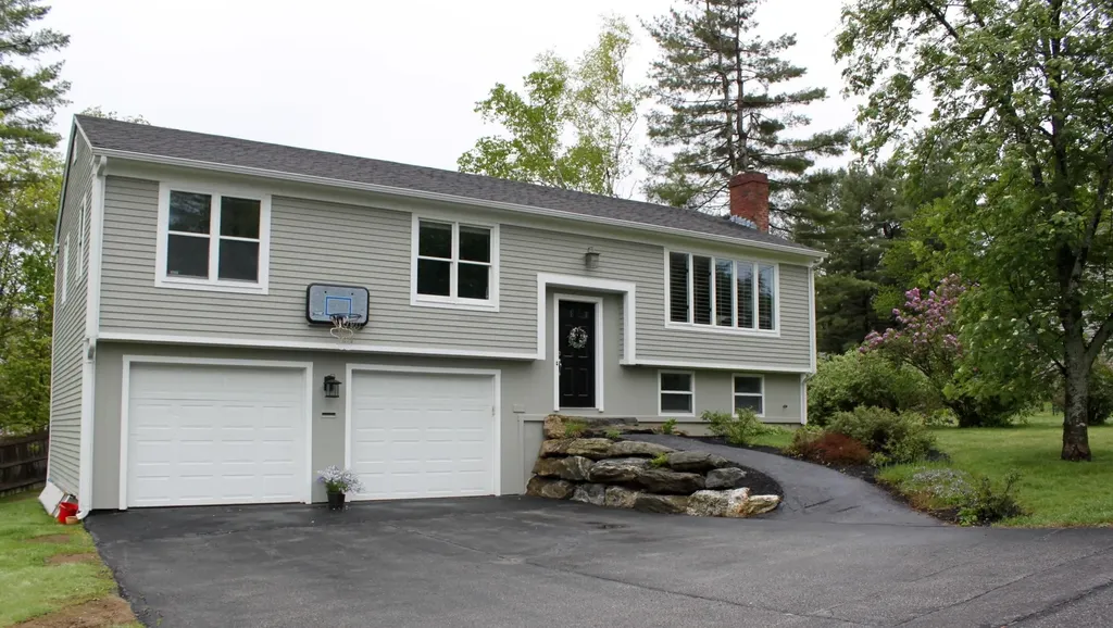 105 Caron Street Portland ME 04103
