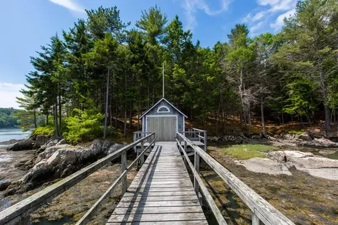 20 Castle Lane Westport Island ME 04578