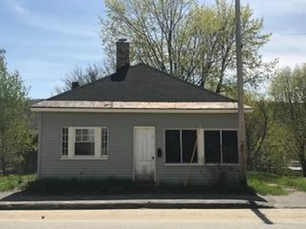 205 Pine Street Rumford ME 04276