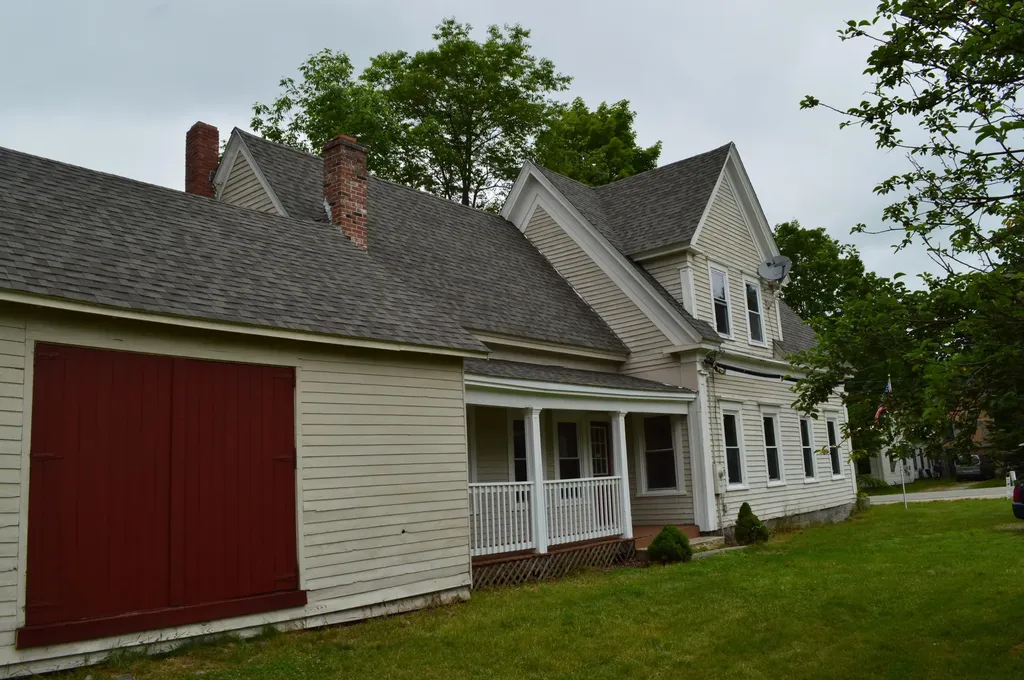 10 King Street Hiram ME 04041