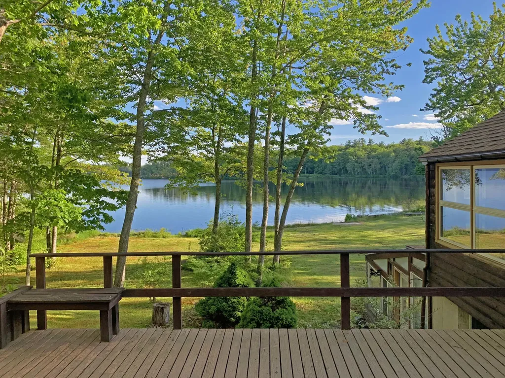 27 Oakwood Lane Ellsworth ME 04605