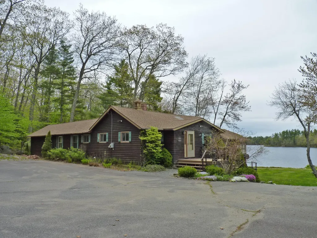 27 Oakwood Lane Ellsworth ME 04605