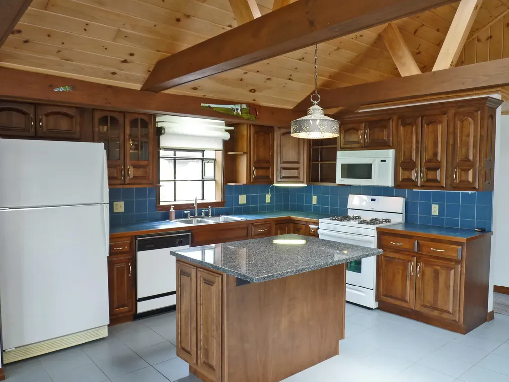 27 Oakwood Lane Ellsworth ME 04605