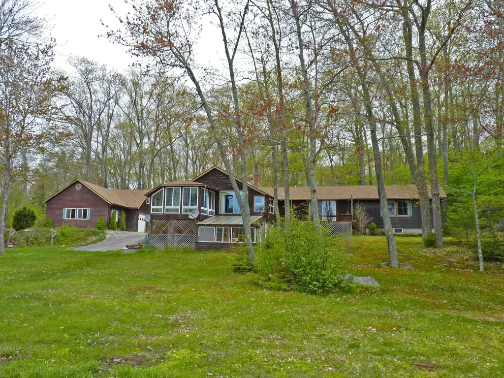 27 Oakwood Lane Ellsworth ME 04605