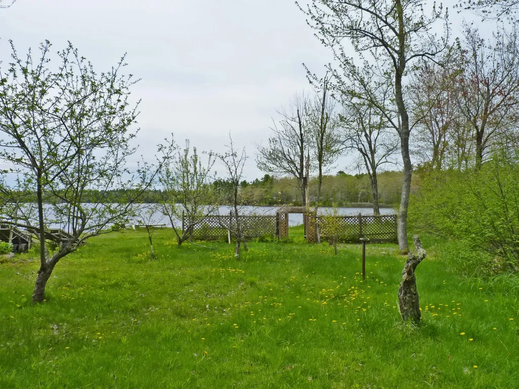 27 Oakwood Lane Ellsworth ME 04605