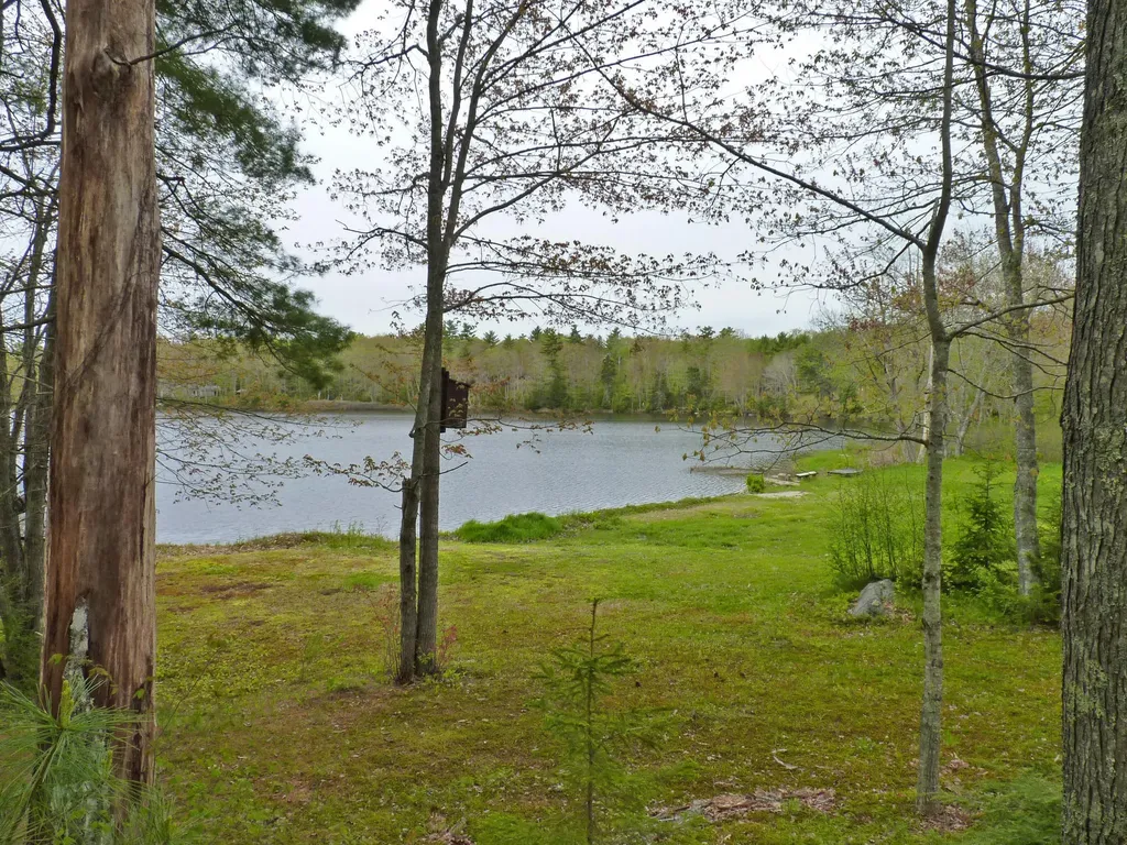 27 Oakwood Lane Ellsworth ME 04605