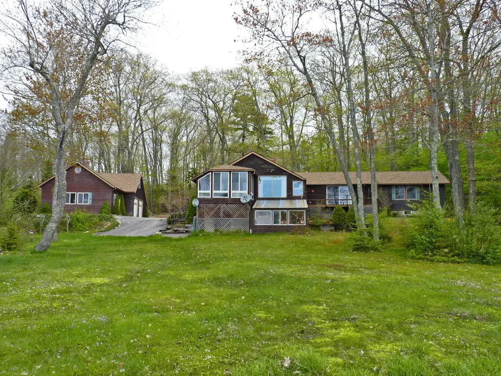 27 Oakwood Lane Ellsworth ME 04605