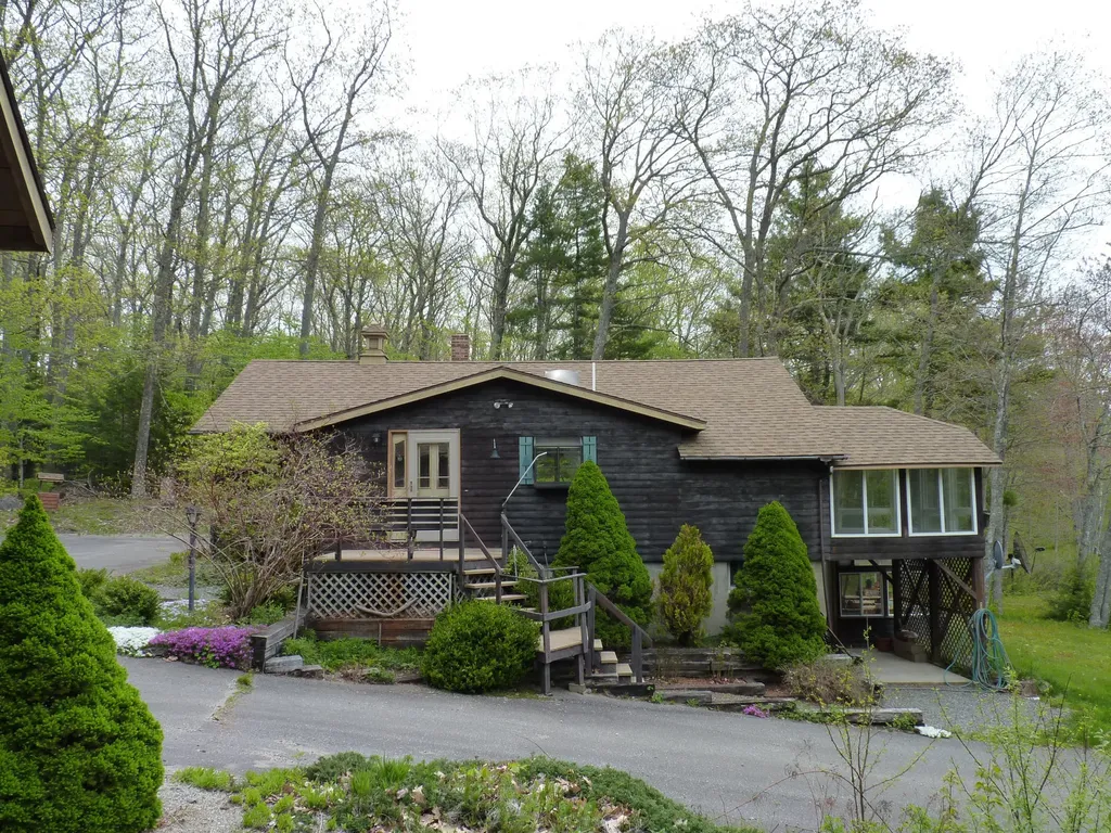 27 Oakwood Lane Ellsworth ME 04605