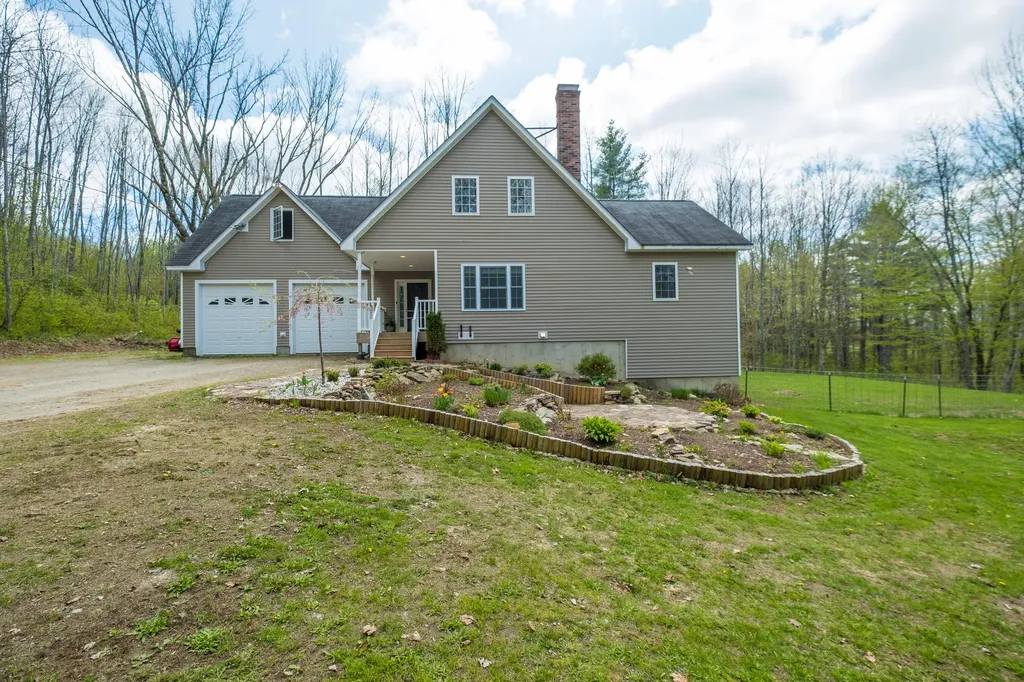 24 Upham Road Union ME 04862