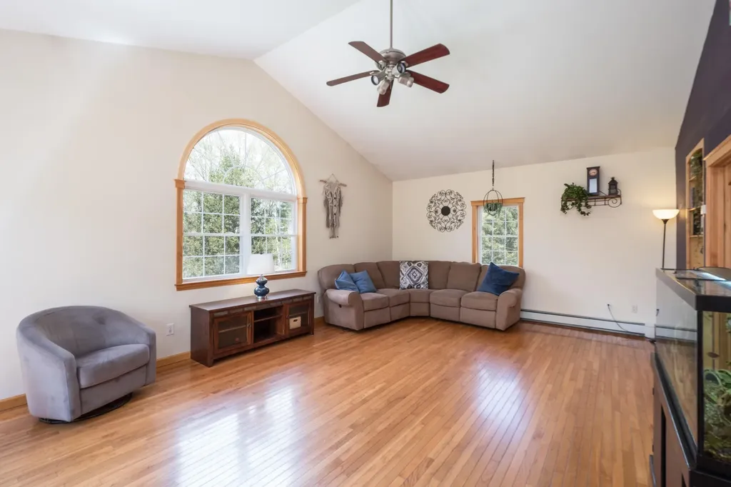 24 Upham Road Union ME 04862