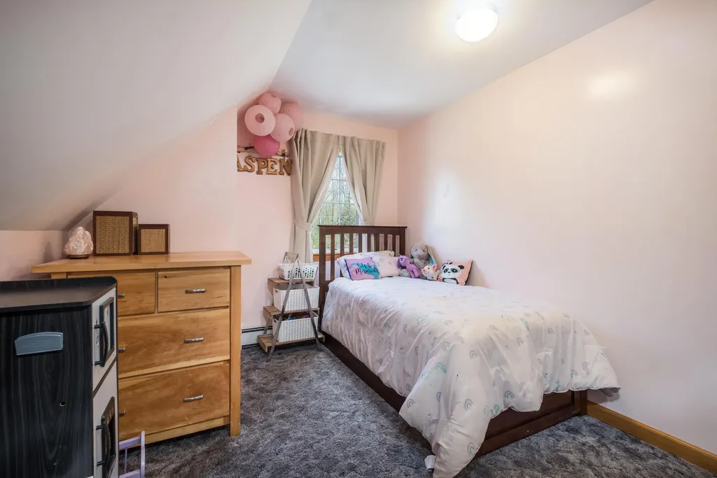 24 Upham Road Union ME 04862