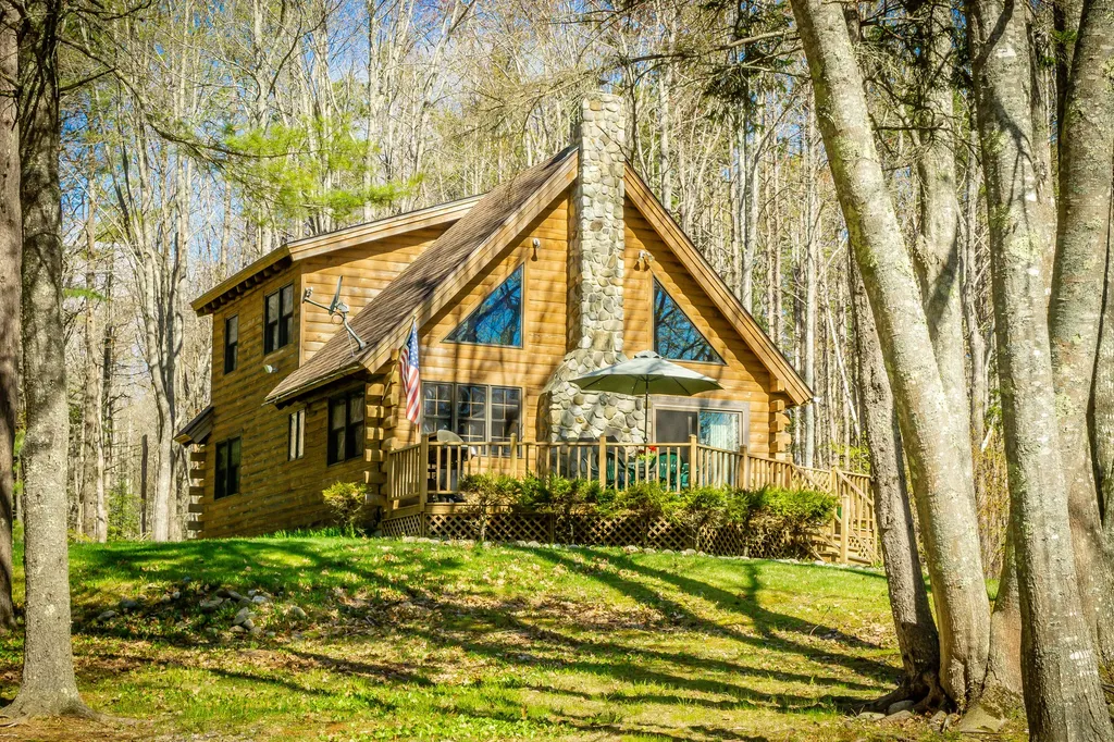 11 Turtlehead Lane Searsport ME 04974