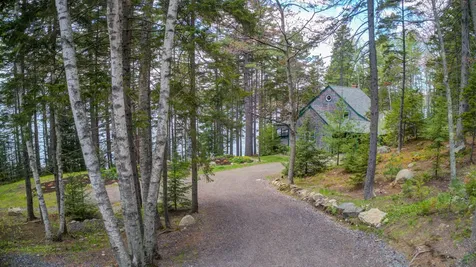 548 West Side Road Boothbay ME 04357