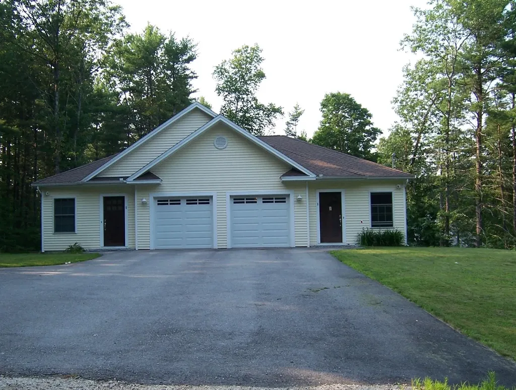 6 Summer Lane Gray ME 04039