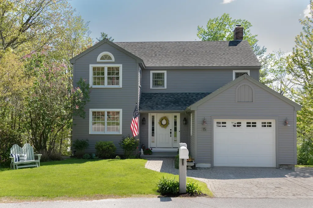 15 Seekins Drive Bath ME 04530