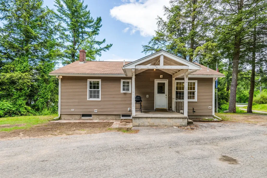 352 Pool Street Biddeford ME 04005