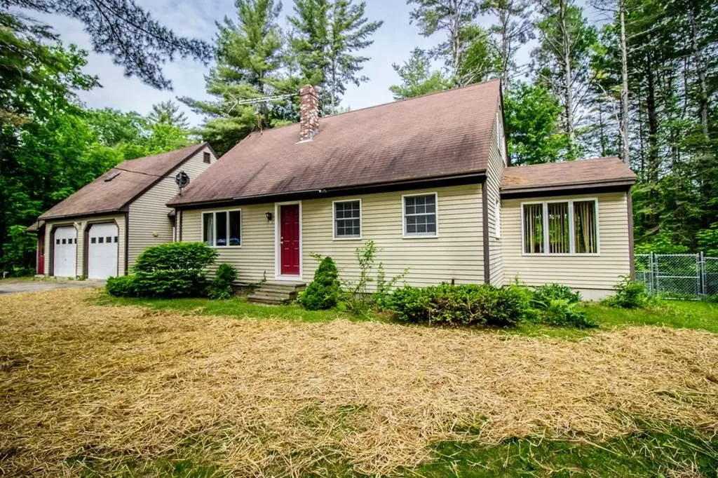540 Mercer Road New Sharon ME 04955