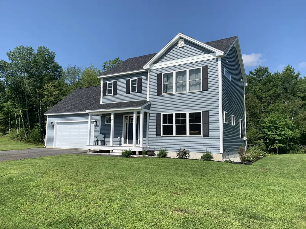 9 Champagne Lane Lisbon ME 04250