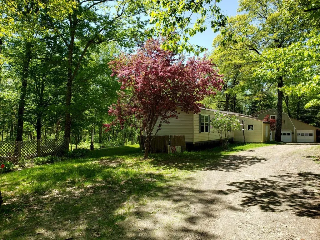 937 Hartland Road Canaan ME 04924