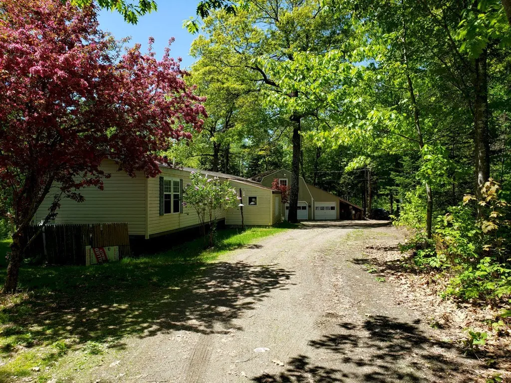 937 Hartland Road Canaan ME 04924
