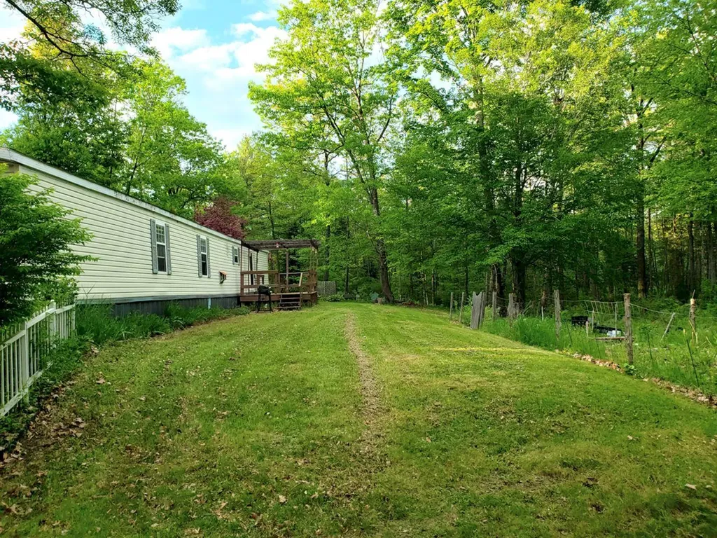 937 Hartland Road Canaan ME 04924