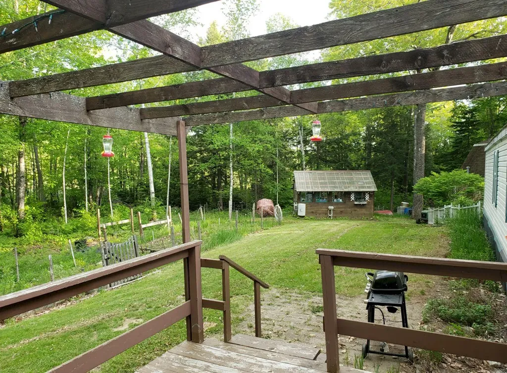 937 Hartland Road Canaan ME 04924
