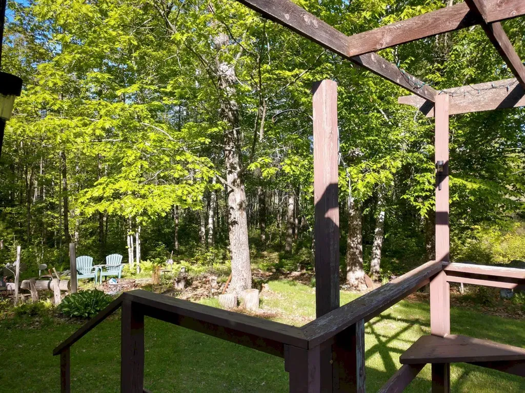 937 Hartland Road Canaan ME 04924