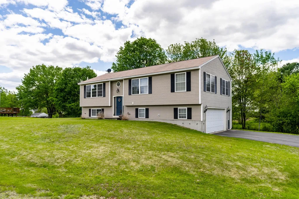 11 Goshen Road Windham ME 04062