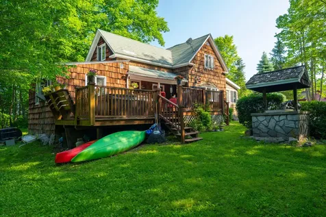 10 Hines Road Poland ME 04274
