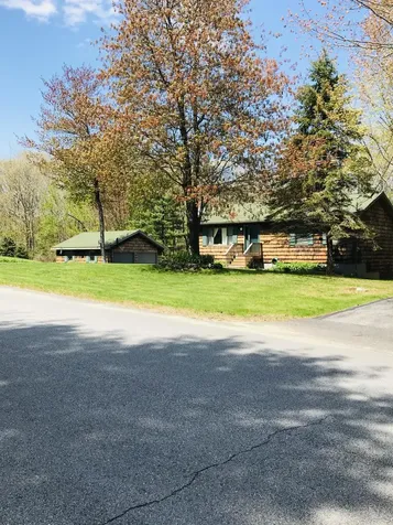 9 Greenwood Lane Lewiston ME 04240