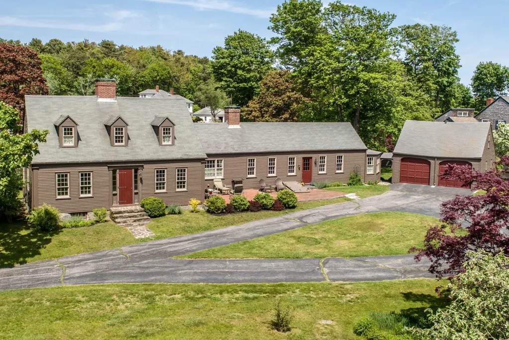 386 Black Point Road Scarborough ME 04074