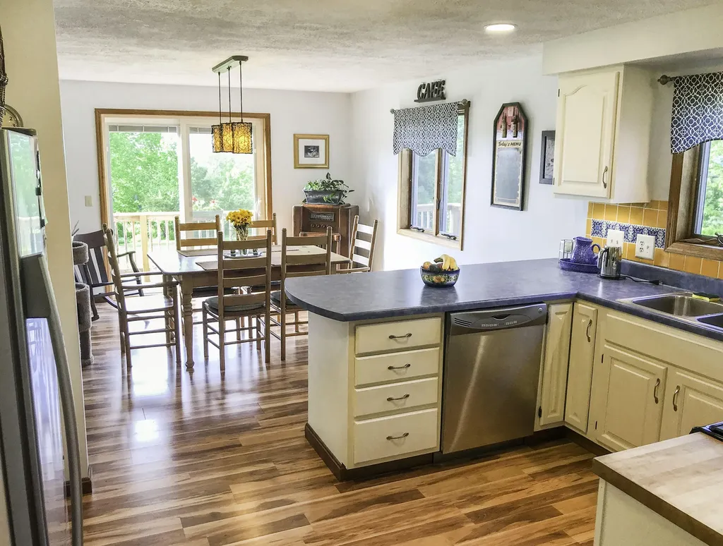 30 Broadview Heights Drive Readfield ME 04355