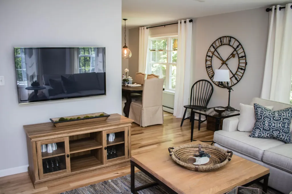 84 Mountain View Road Casco ME 04015