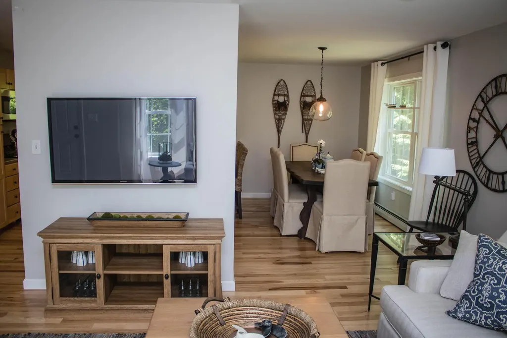 84 Mountain View Road Casco ME 04015
