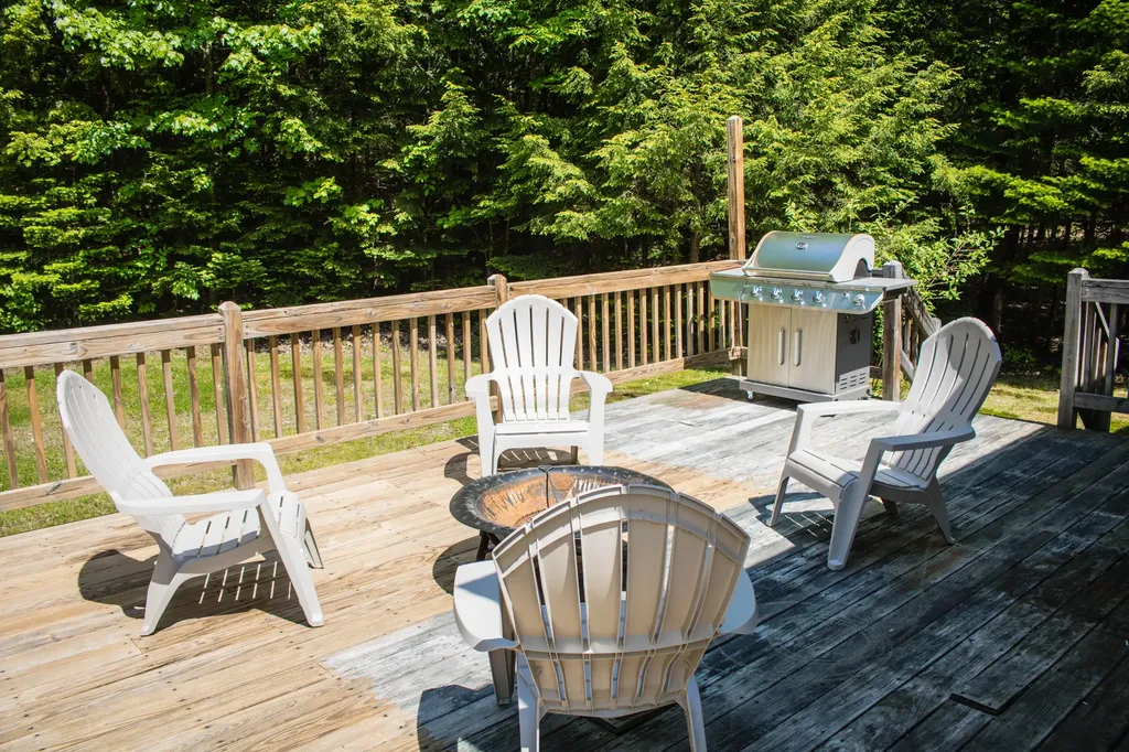 84 Mountain View Road Casco ME 04015