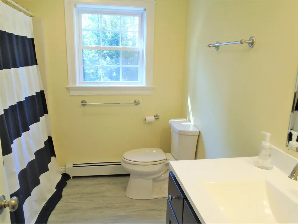 206 Waycross Way Limerick ME 04048