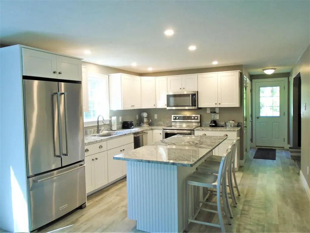 206 Waycross Way Limerick ME 04048