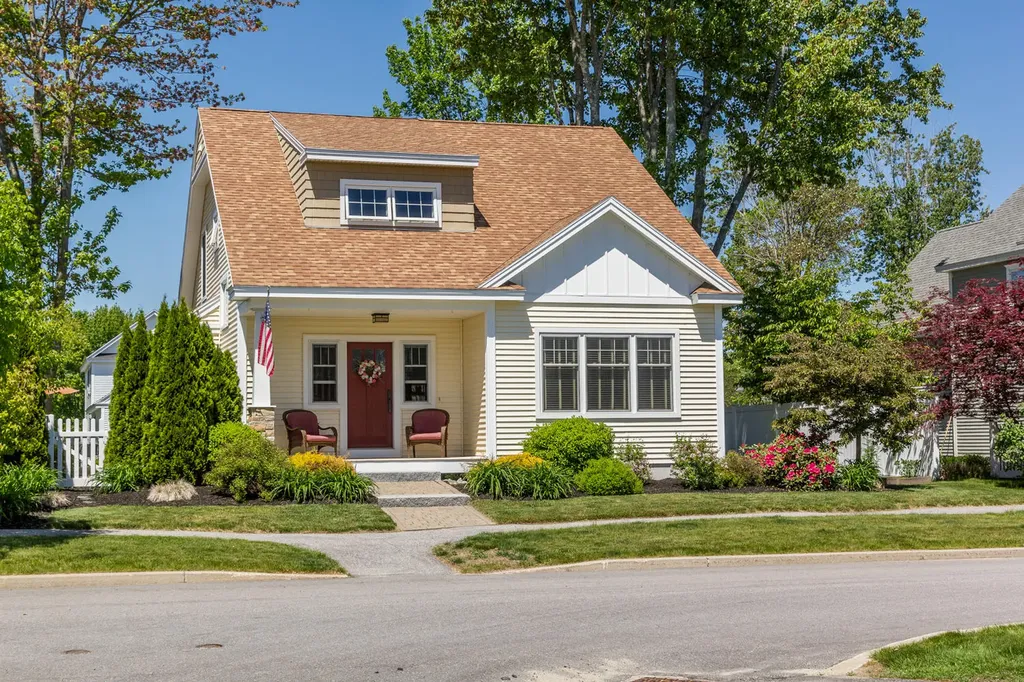 19 Colonel Dow Drive Scarborough ME 04074