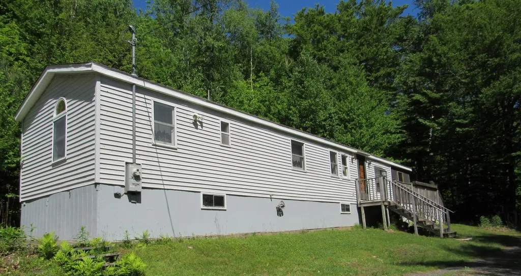 385 Waldoboro Road Washington ME 04574