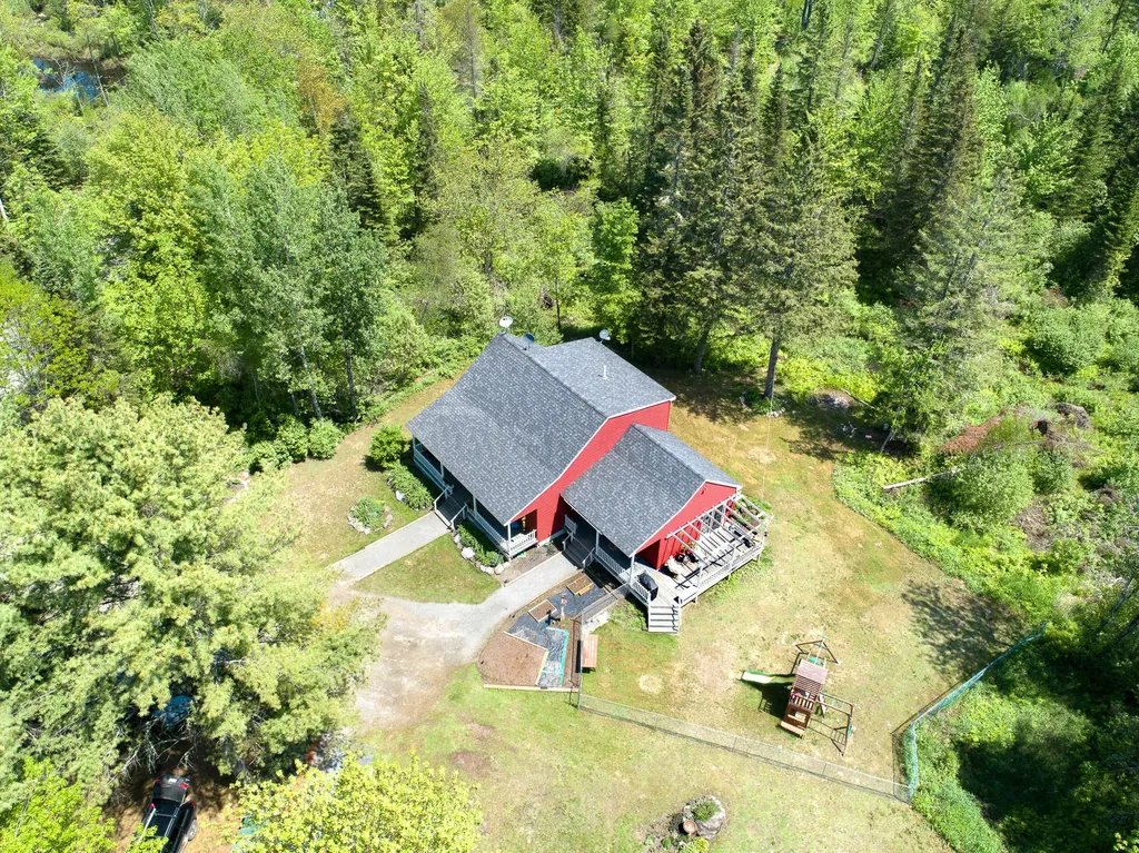 8 Monroe Road Winterport ME 04496