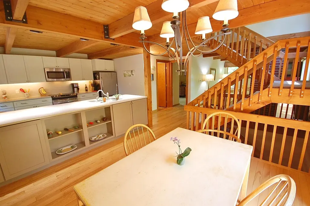 121 Hunter Road Freeport ME 04032
