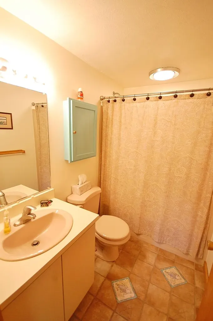 121 Hunter Road Freeport ME 04032