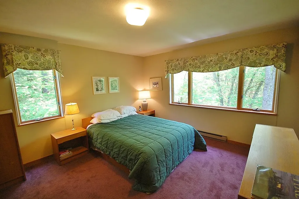 121 Hunter Road Freeport ME 04032